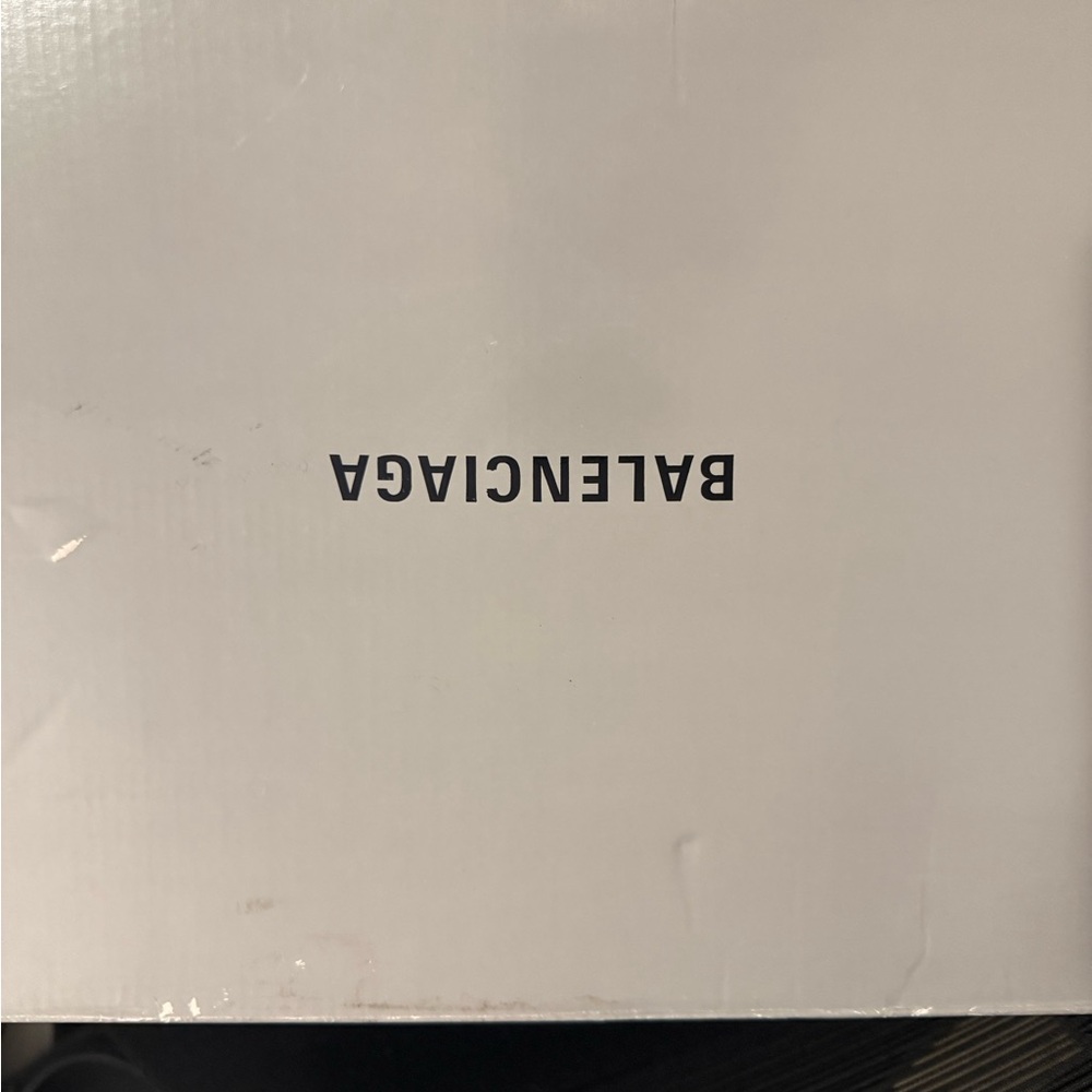Balenciaga 3xl Men’s - Picture 10 of 10